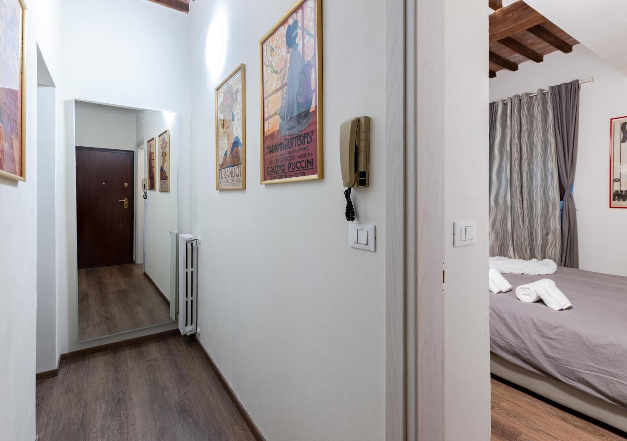 900mt Dalla Torre Di - Cortile, Wifi E Netflix