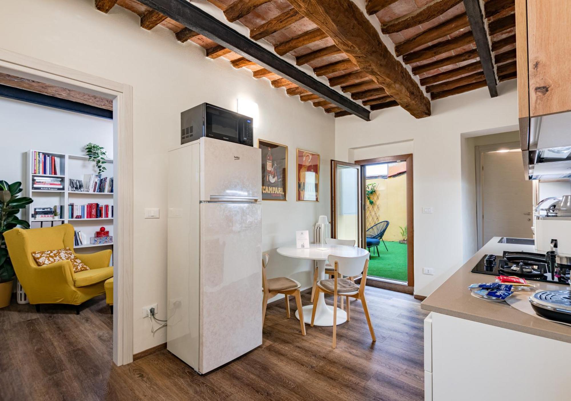 900mt Dalla Torre Di - Cortile, Wifi E Netflix Appartement *